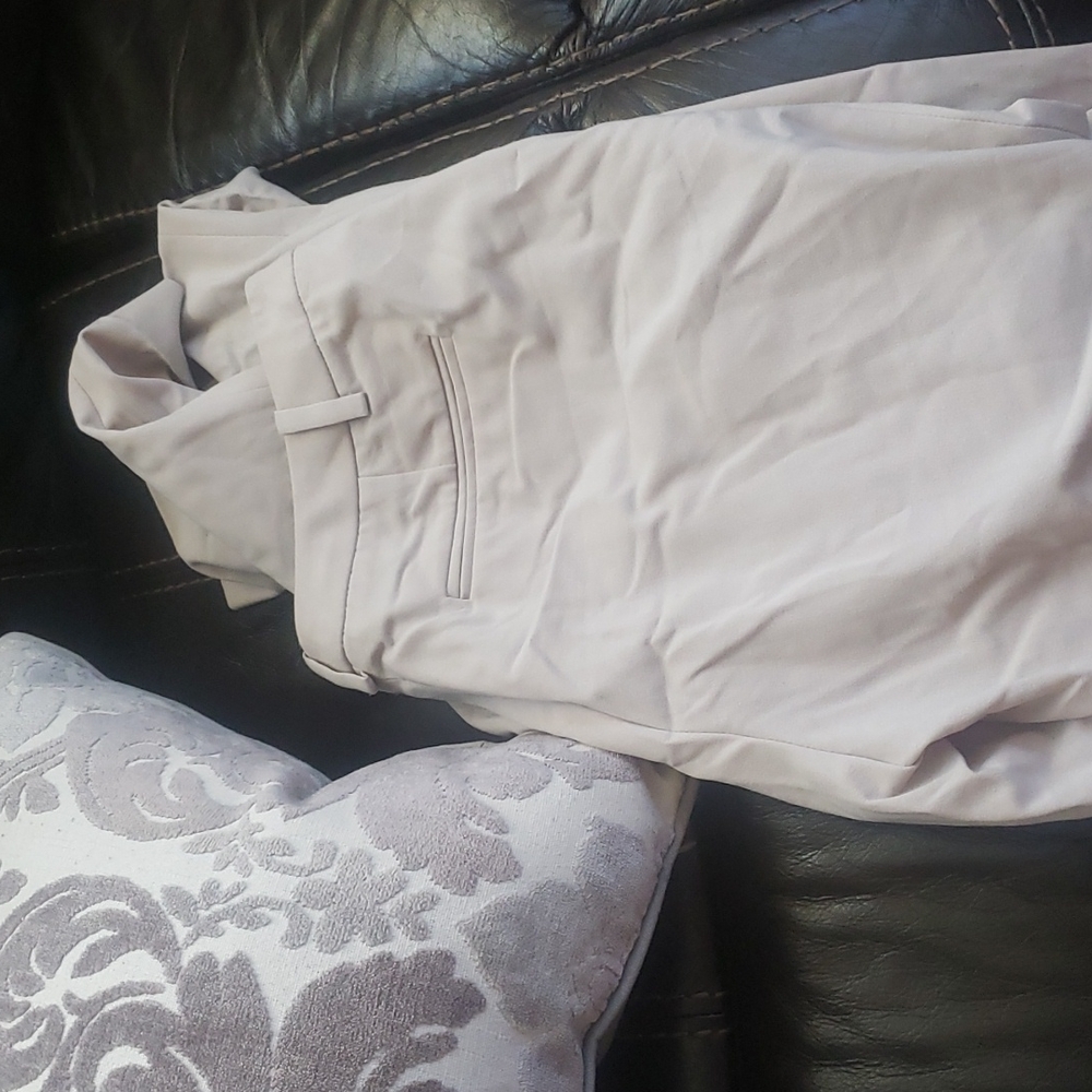 Never worn, size 10 Calvin Klein pants - Picture 3 of 3